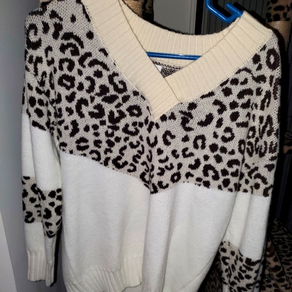 harlora Sweaters - Harlora sweater